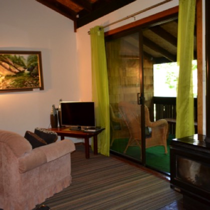 lake lodge 1 - relax and enjoy some catch up T.V. or or a movie
lake lodge 1 - relax and enjoy some catch up T.V. or or a movie